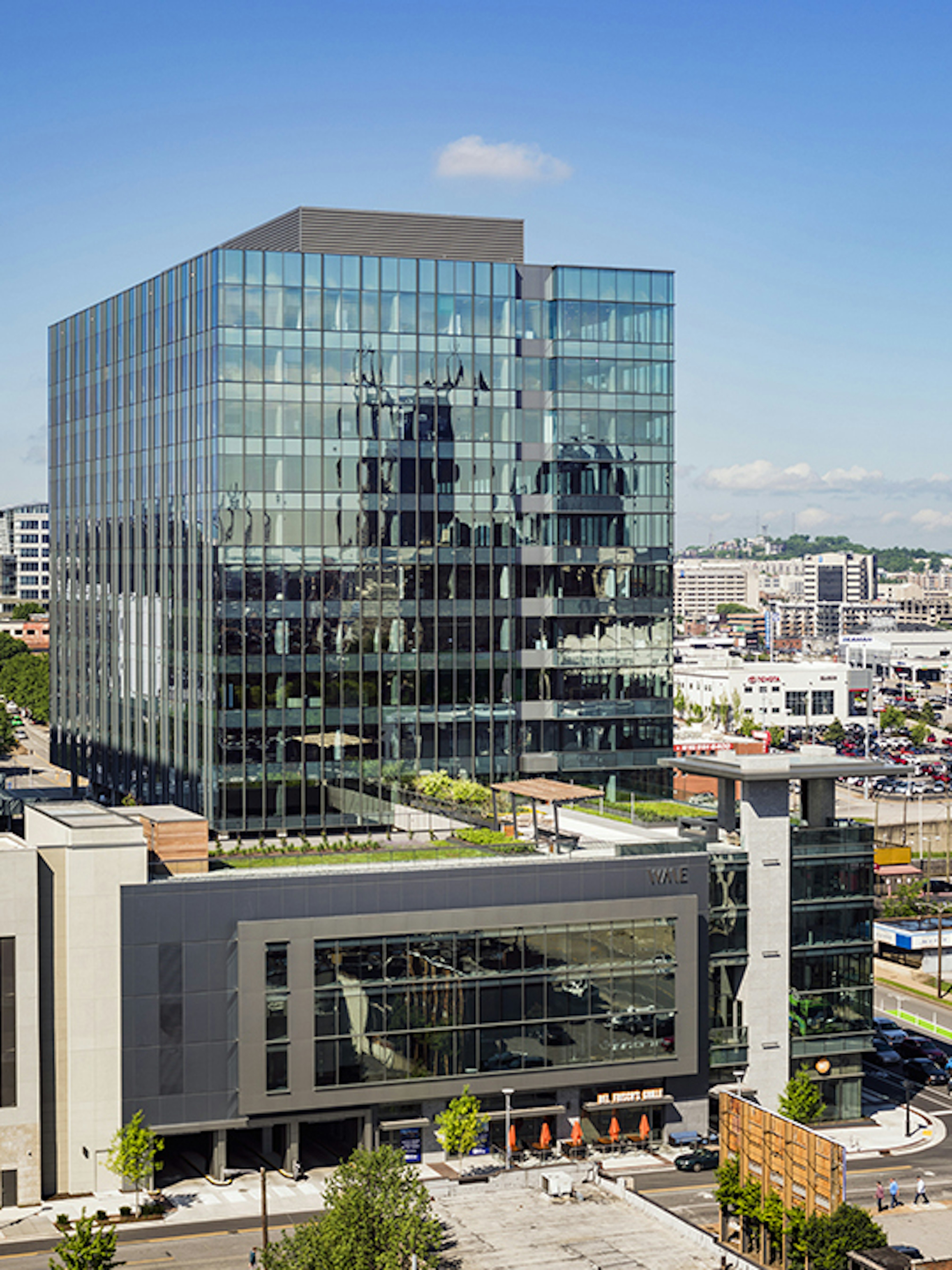 1201 Demonbreun Albert Vecerka Esto 03