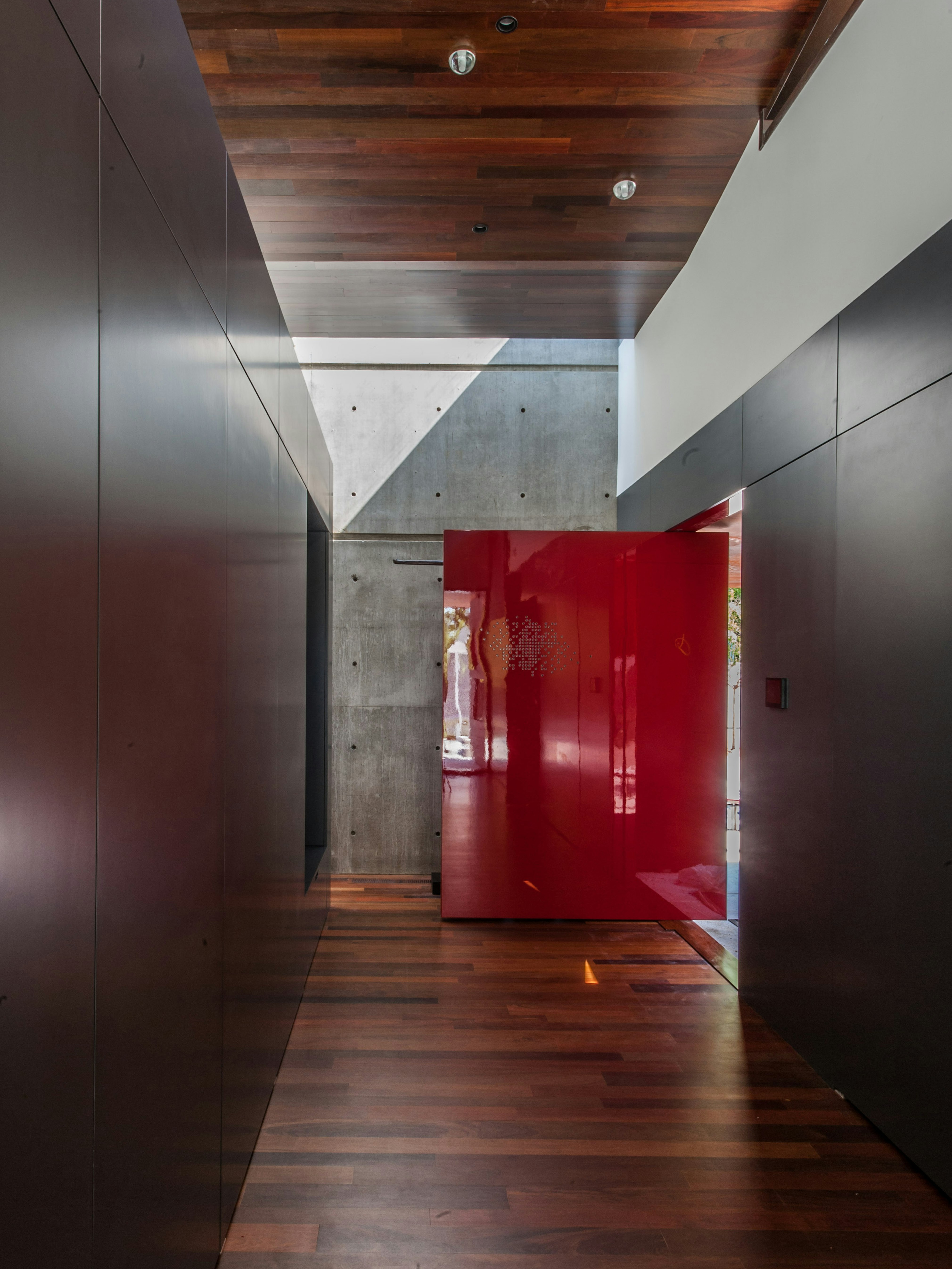 4 MASK House 0310 9471 20150501 x copy