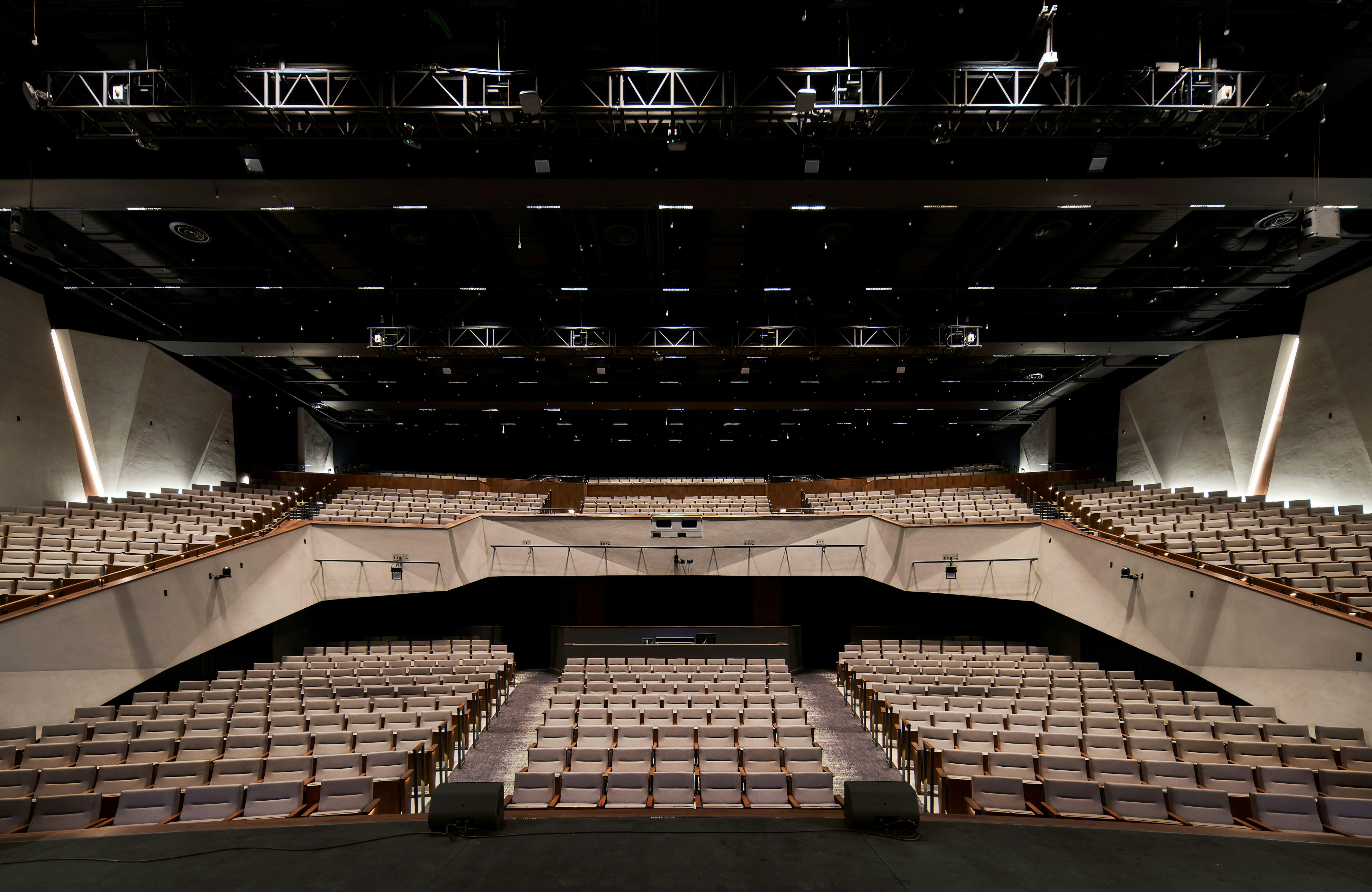 Hastings EMF Shot 10r copy