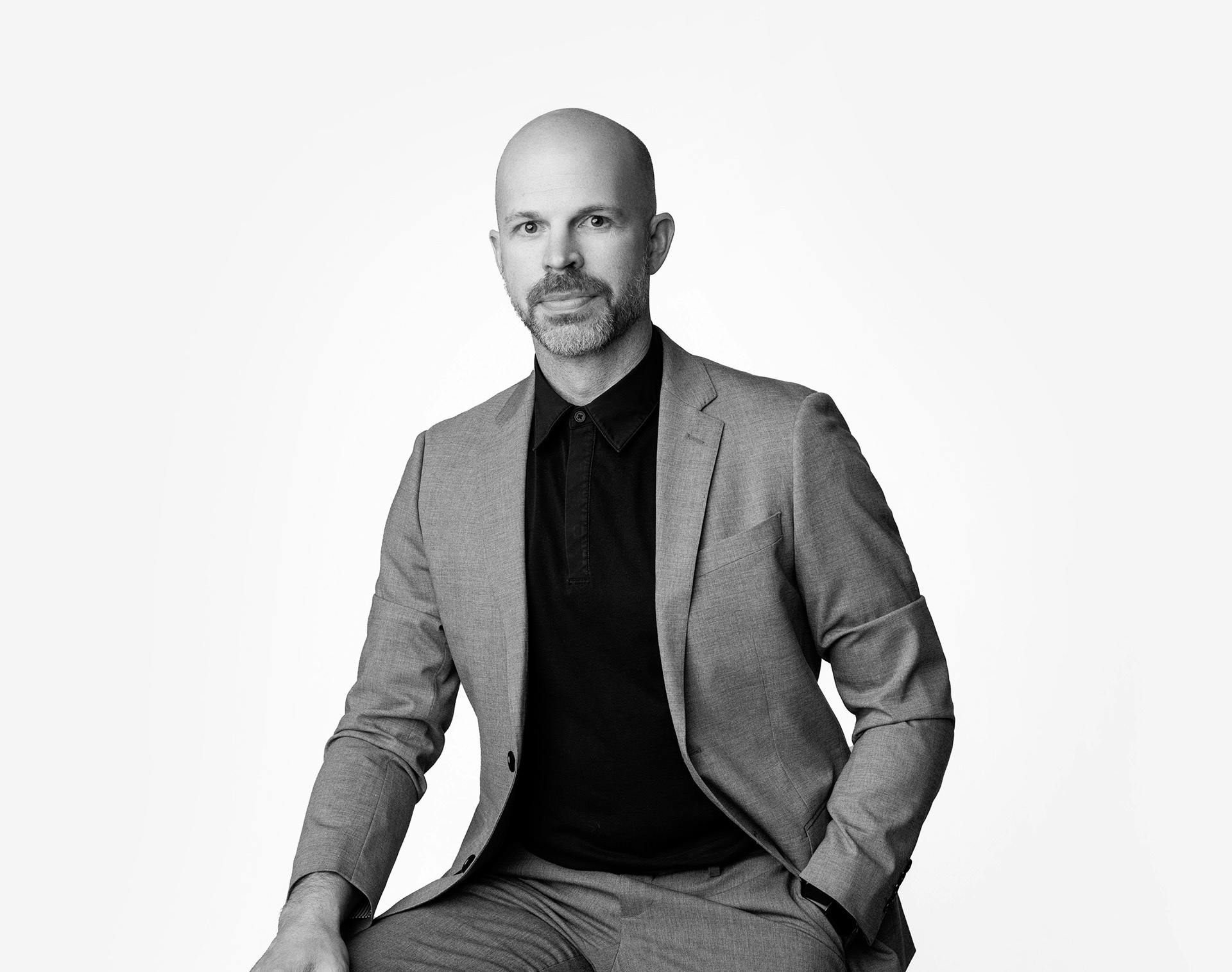 Hastings 4 29 0297 BW 128x101