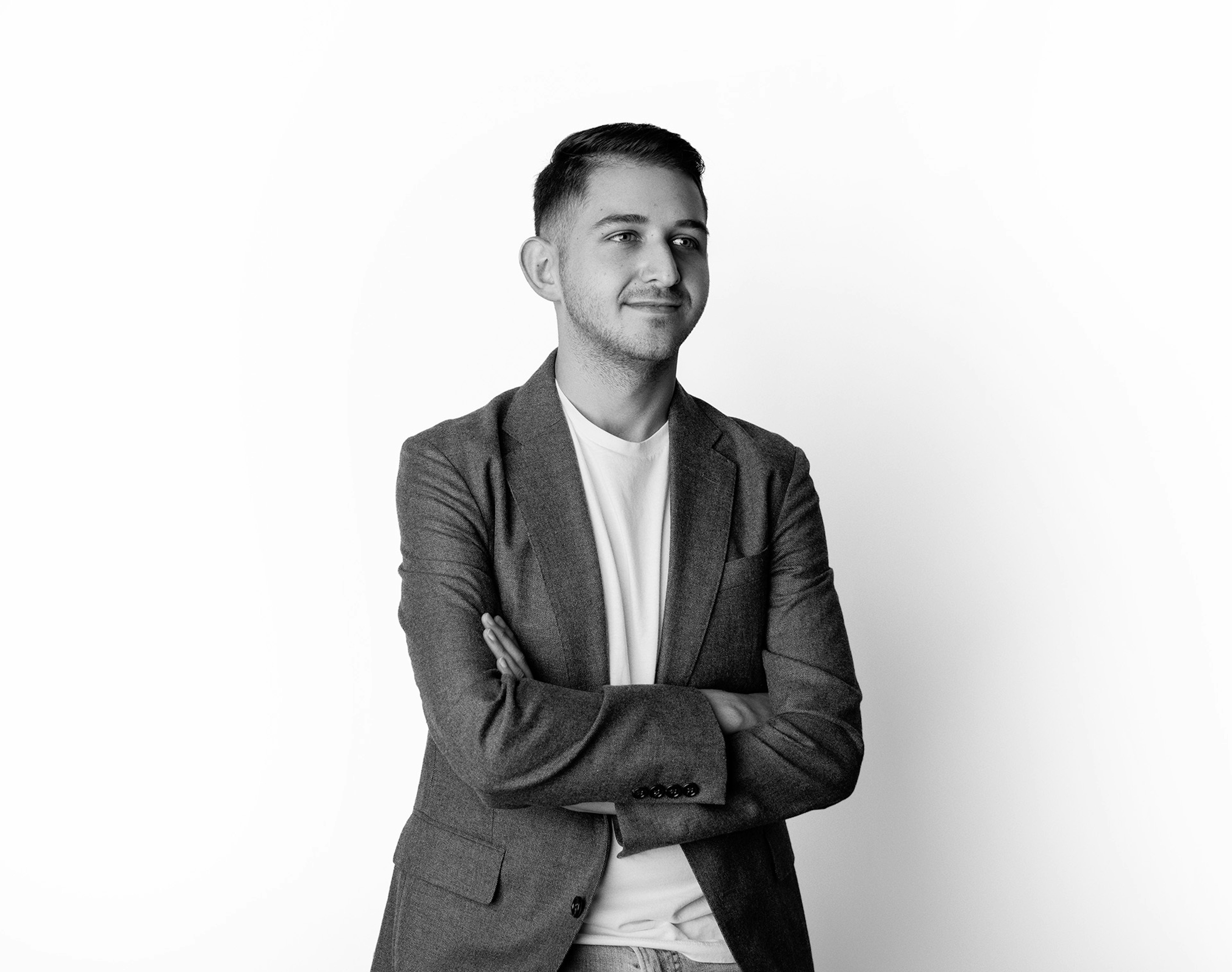 Hastings 6 23 0441 BW 128x101