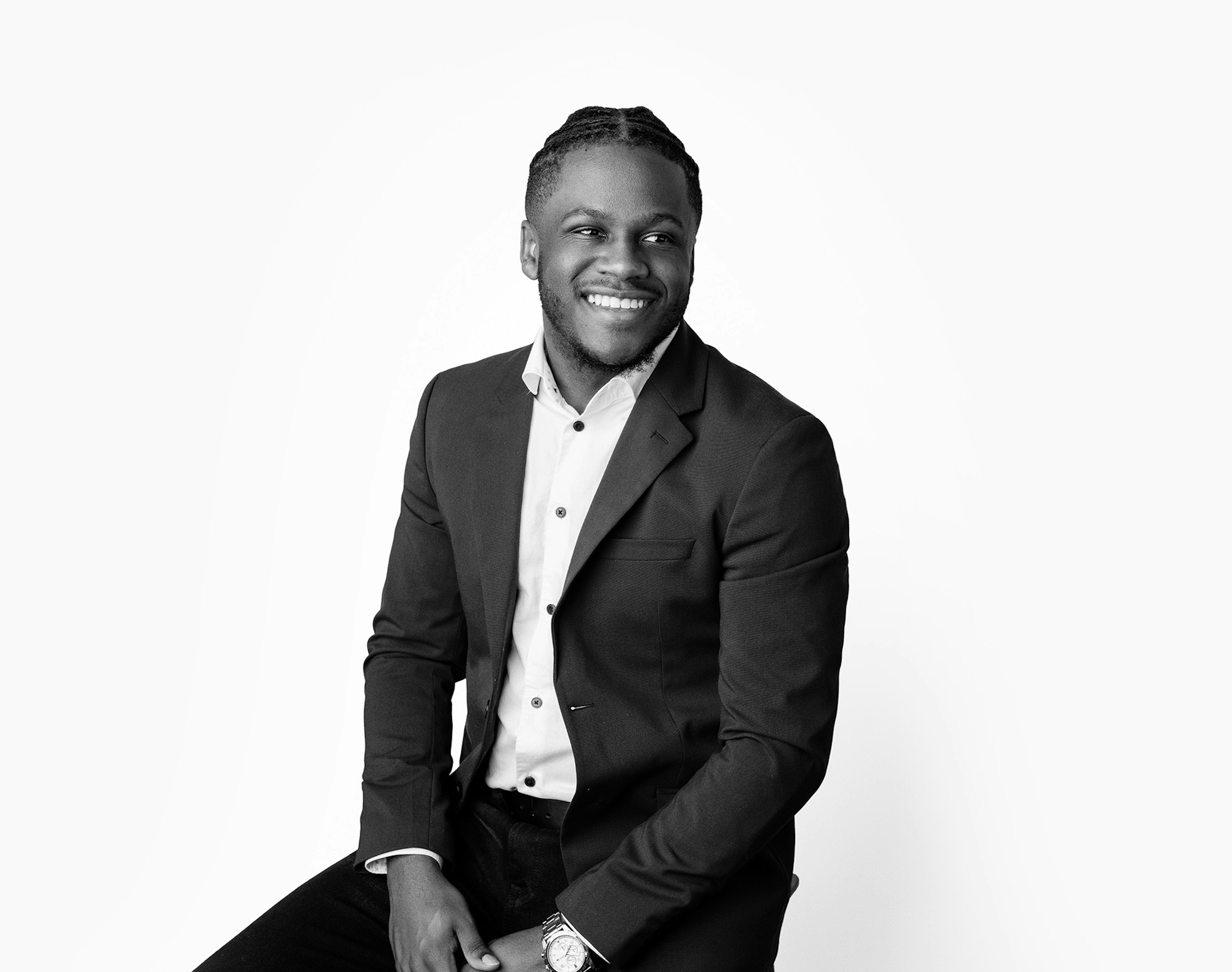 Hastings Leonard Edit BW 128x101