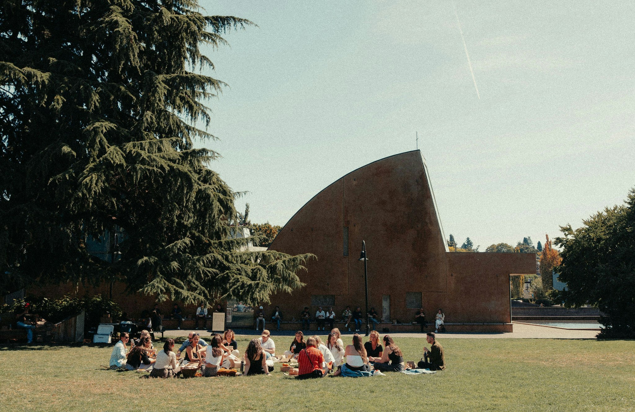 Hastings Seattle25 0110 copy