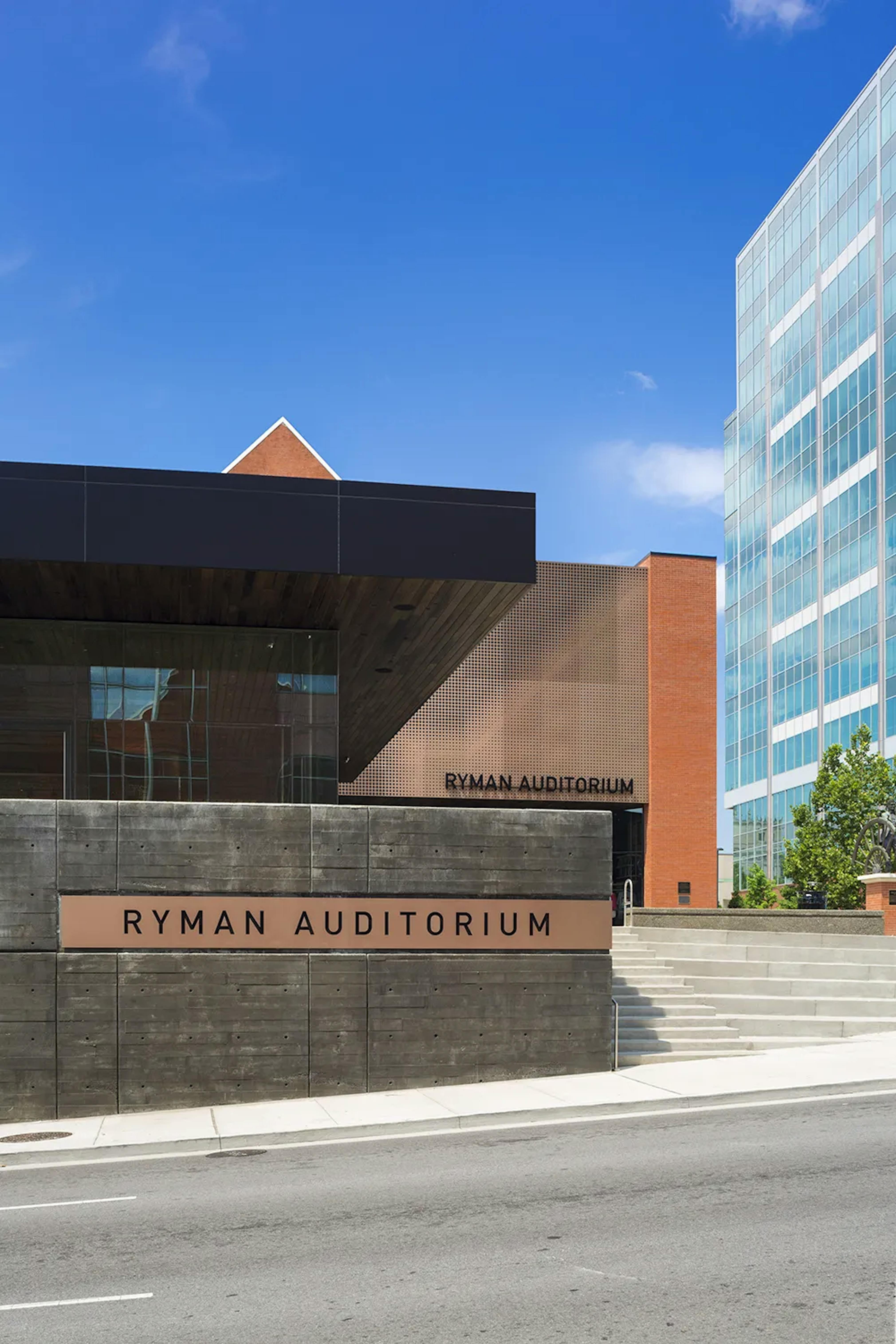 Ryman Auditorium_Entrance to the Ryman Auditorium_HASTINGS Architecture