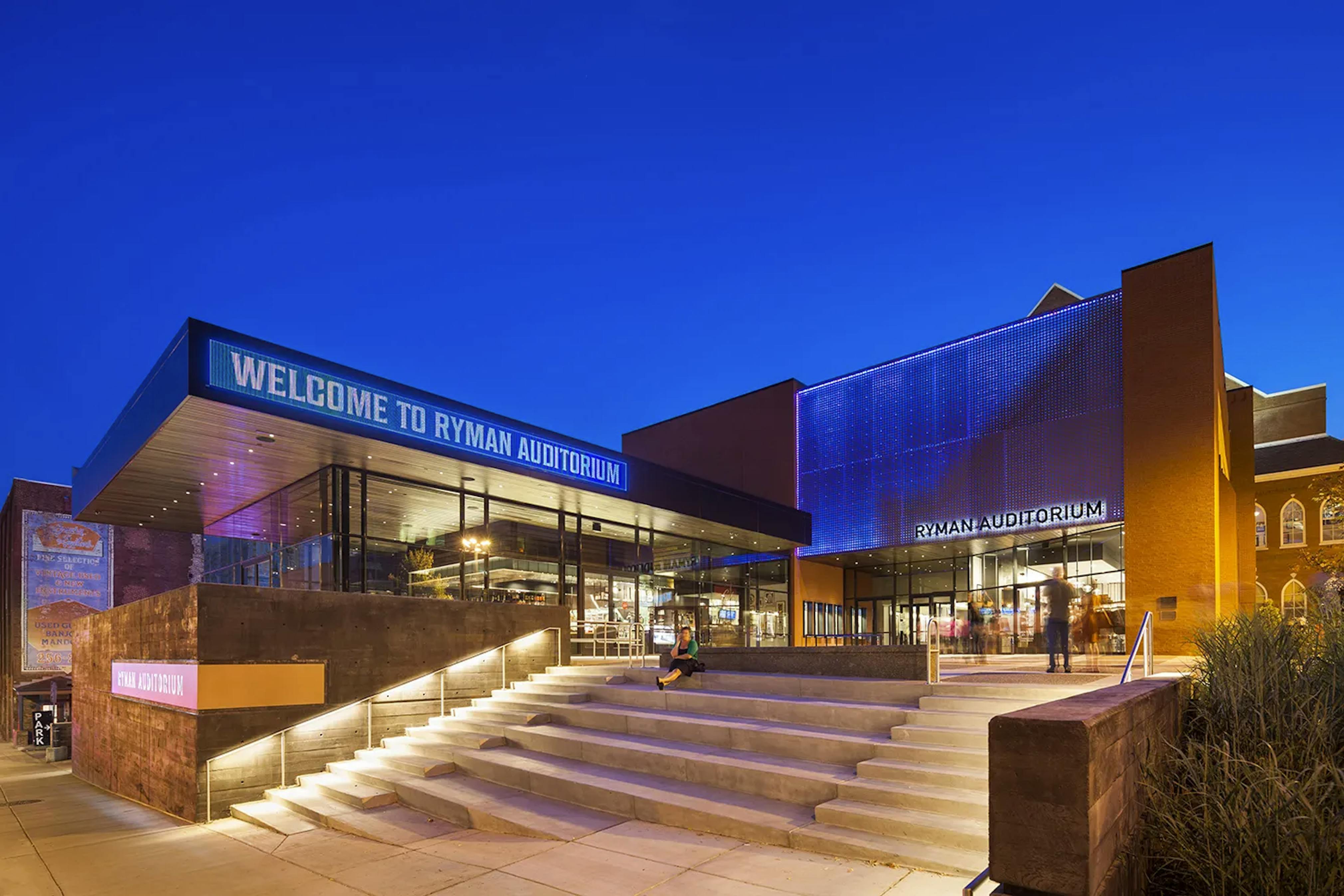 Ryman Auditorium_Street view of Historic Ryman Auditorium renovation_HASTINGS Architecture_Dusk